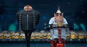L-R: Gru und Dr. Nefario