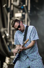 Der amerikanische Gitarrist und Songwriter Cory Wong bei den Jazzopen Stuttgart