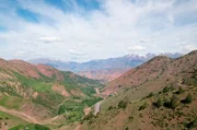 An den H&auml;ngen des Tian-Shan-Gebirges befinden sich die fruchtbarsten Landstriche Usbekistans.