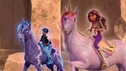 Rory und Sophia mit ihren Einhörnern Rory und Sophia mit ihren Einhörnern