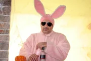 Michael Niavarani (Dr. Stefan Maroudi).