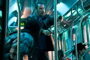 Zehn Millionen Dollar, zahlbar innerhalb von nur einer Stunde. F&uuml;r jede Minute &Uuml;berschreitung des Ultimatums stirbt eine Geisel. Gangsterboss Ryder (John Travolta) kennt kein Pardon!