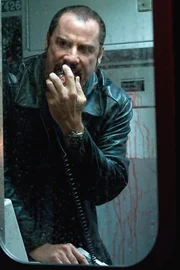 Gangsterboss Ryder (John Travolta) ist nicht bereit, mit dem Polizeipsychologen zu verhandeln. Einzig der einfache Fahrdienstleiter Walter Garber darf die Verbindung mit ihm aufrechterhalten: Doch dann verlangt er, dass Garber selbst zum Tatort kommt und die Geld&uuml;bernahme vollzieht. Ein fataler Fehler ...