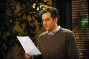 Der mittlerweile &auml;lter gewordene Ted Mosby (Josh Radnor) denkt &uuml;ber seine Zukunft nach ...