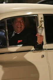 Der stolze Gewinner des besten Werbejingle: Archie ...