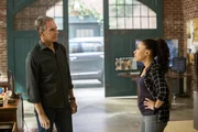 W&auml;hrend Pride (Scott Bakula, l.), Percy (Shalita Grant, r.) und Kollegen in New Orleans versuchen, den Anschlag auf Navy-K&ouml;chin Danielle Jarrett zu kl&auml;ren, ermittelt Brody in Washington D.C.