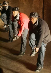 Die Tanzcrew um Bishop (Dwain Murphy, l.) und E.C. (Kevin Duhaney, r.) versucht bei dem Step-Contest die 50.000 Dollar Preisgeld abzur&auml;umen. Gelingt es den Jungs aufs Siegertreppchen zu kommen?