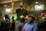 Sebastian (Rob Kerkovich, l.), Plame (Daryl Mitchell, r.) und der Rest ihres Teams begeben sich auf die Suchen nach 900 Pfund Sprengstoff, die gestohlen wurden. Viel Zeit bleibt ihnen nicht, denn dieser Sprengstoff k&ouml;nnte jederzeit irgendwo in New Orleans zum Einsatz kommen ...