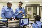 Nachdem Sebastian (Rob Kerkovich, M.) auf brutale Art und Weise gekidnapped wird, muss er jetzt unter Novaks (Nick Gracer, l.) Anweisung einen Schwerverbrecher aus dem Knast schmuggeln ...