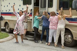 L-R: Russell (Aasif Mandvi), Earl (Robert Pine), Max (Cameron Esposito), Gabi (Sarah Chalke), Flo (Margo Martindale), Jesse (Kate Hudson).