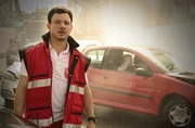 Paul Raues (Paul Zichner) Rettungswagen wird selbst in einen Unfall involviert.