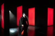 Thomas Schmauser als Hendrik H&ouml;fgen in &bdquo;Mephisto&ldquo; an den M&uuml;nchner Kammerspielen.