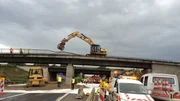 Ohne die gigantischen Bagger, die f&uuml;r die Abrissprofis t&auml;glich im Einsatz sind, w&auml;re ein effektives Arbeiten wohl kaum m&ouml;glich.