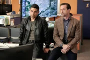 Nick Torres (Wilmer Valderrama, l.); Timothy McGee (Sean Murray, r.)