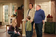 Cheryl (Courtney Thorne-Smith), Jim (James Belushi), Kyle Orenthal (Conner Rayburn), Andy (Larry Joe Campbell)