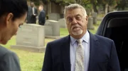 W&auml;hrend der Beerdigung einer ungeliebten alten Dame, machen die Verwandten eine grausame Entdeckung: Im Sarg der Toten befindet sich die unbekleidete Leiche des Bestatters. Det. Vince Korsak (Bruce McGill) ermittelt.