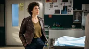 Stascha Novak (Jasmin Gerat) braucht dringend einen DNA-Abgleich. Stascha Novak (Jasmin Gerat) braucht dringend einen DNA-Abgleich.