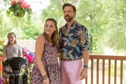L - R: Ella Anderson (Vicky), Jessi Case (Rachell), Jason Sudeikis
