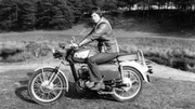 Usedom der 70er-Jahre: Ute Sophler auf ihrem DDR-Motorrad