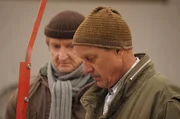 Xaver kann seinen Chef nicht &uuml;berreden, zum Seniorentreffen zu gehen. Von links: Xaver (Michael Schreiner) und Lorenz Schattenhofer (Werner Rom).
