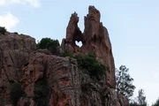 Herz Piana in der Felsenlandschaft von Korsika.