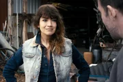 Luzi (Anna Bederke), die Cousine von Mirko (Lucas Gregorowicz), ist - zu seinem Erstaunen - in seiner Abwesenheit erwachsen geworden.