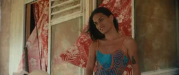 Shannah (Pahoa Mahagafanau) l&auml;chelt.