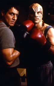 Robert Beltran (Commander Chakotay), Carlos Palomino (The Boxer).