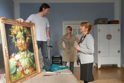 Zu Christianes (Anja Kling mi.) Leidweisen, hat Mama Luise (Senta Berger, re.) ihren bisher verheimlichten Freund (Mattthias Schloo, li.) leider nun doch kennengelernt.