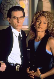 Det. John Munch (Richard Belzer), Det. Monique Jeffries (Michelle Hurd)