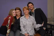 v.li.: Jette Fischer (Jella Haase), Christiane Fischer (Anja Kling), Luise Fischer (Senta Berger), Thomas Fischer (Simon Verhoeven).