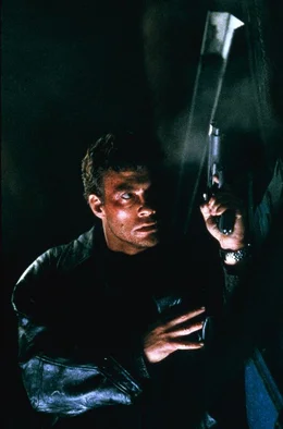 Sucht verzweifelt den M&ouml;rder seines Bruders: Inspektor Alain Moreau (Jean-Claude Van Damme) ...