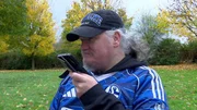 S5E35: Dieter erh&auml;lt einen Anruf, der Antworten verspricht &ndash; sich aber anf&uuml;hlt wie ein Schlag ins Gesicht.