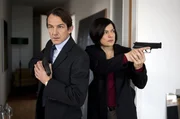 Oliver Radek (Hans-Werner Meyer) und Mina Amiri (Jasmin Tabatabai). Oliver Radek (Hans-Werner Meyer) und Mina Amiri (Jasmin Tabatabai).