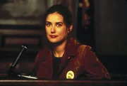 Annie Laird (Demi Moore)
