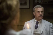 Leon Rom (Christoph Waltz)