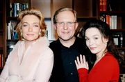 (v.li.): Aglaia Szyszkowitz (Regina Steinberg), Harald Krassnitzer (Julius Steinberg), Julia Stemberger (Nora Moor).
