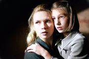 Veronica Ferres (Anna Schweighofer), Julia Krombach (Franziska Goldberg).
