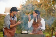 Grillen mit Ivana und Adnan: Mal neu erkl&auml;rt bei Wild und Hasselback-Karotten.