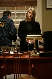 Det. Alexandra Eames (Kathryn Erbe) Det. Alexandra Eames (Kathryn Erbe)