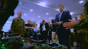 Vizekanzler Lars Klingbeil (SPD) im Juli 2025 bei der deutschen Bundeswehr-Brigade in Litauen.