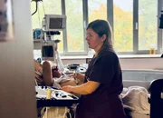 Ina Viaroukina aus Belarus ist Intensivmedizinerin. Vor sieben Jahren kam sie nach Deutschland und arbeitet am Harzklinikum Quedlinburg in Sachsen-Anhalt.