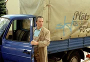 rbb Fernsehen WILLKOMMEN IN L&Uuml;SGRAF, Deutschland 2006, Regie Lars Montag, am Donnerstag (08.03.12) um 20:15 Uhr. Manfred (Hannes Jaenicke) versucht, die maroden Pl&ouml;tz-Werke um jeden Preis zu retten.