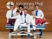 Das Team: Stefan Ruppe als Elias B&auml;hr, Katharina Nesytowa als Dr. Theresa Koshka, Jane Chirwa als Vivienne Kling, Roy Peter Link als Dr. Niklas Ahrend, Mirka Pigulla als Julia Berger, Philipp Danne als Ben Ahlbeck