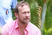 Jason Merrells (Stuart Howe).