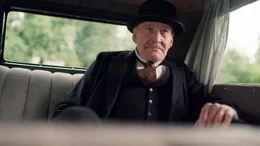 Michael Mendl als Aristide Briand, der im Jahr 1862 in der Bretagne geboren wurde und am Meer aufwuchs. Er &uuml;bernahm zahlreiche &Auml;mter in den verschiedenen Kabinetten der Dritten Republik Frankreichs.