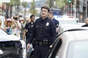 John Nolan (Nathan Fillion) kommt seinem Traum, Polizist zu werden, immer n&auml;her. Als Rookie des LAPD in Los Angeles hat er seinen ersten Einsatz.