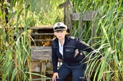 Nele Fehrenbach (Floriane Daniel) entdeckt eine Leiche im Schilf.