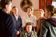 (v.li.): Sascha Bergmann (Hary Prinz), Hermann F&uuml;rst (Daniel Keberle), Magdalena F&uuml;rst (Anna Rot), Clemens F&uuml;rst (Gregor Kohlhofer), Pauline F&uuml;rst (Gisela Schneeberger), Sandra Mohr (Miriam Stein)