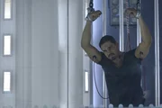Vincent (Jay Ryan) wird von Peter Braxton gezwungen, sich f&uuml;r einen mysteri&ouml;sen Geldgeber einer Reihe von Tests zu unterziehen und erf&auml;hrt, dass dieser Geldgeber noch einiges mit ihm vorhat. Kann er mit Cats Hilfe herausfinden, wer dahinter steckt ...